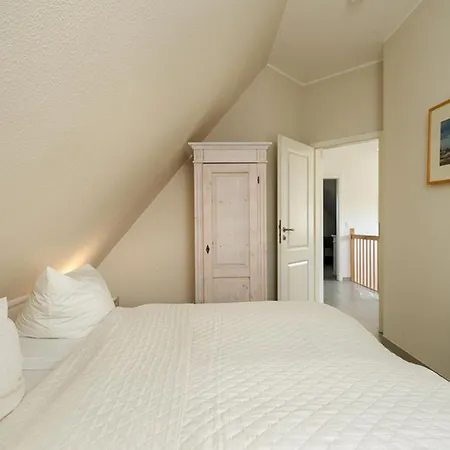 Fh Kliff Koenigshoern, Haus Nr 13 * Glowe