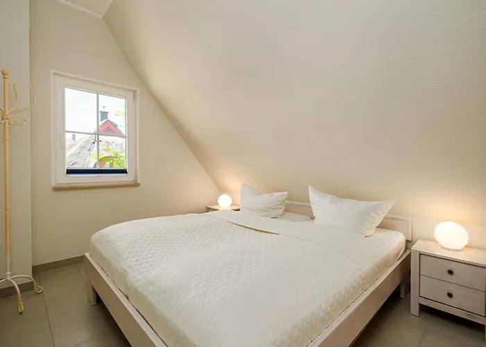 Fh Kliff Koenigshoern, Haus Nr 13 * غلوفي