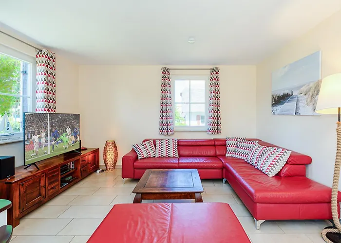 Fh Kliff Koenigshoern, Haus Nr 13 * غلوفي